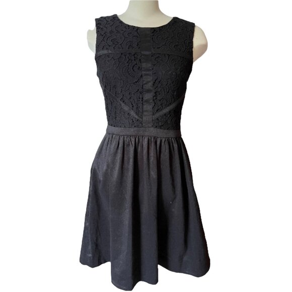 Taylor Black Lace Baby Doll Dress Sz 8 (Medium) Womens Sparkly with Pockets - Picture 9 of 14